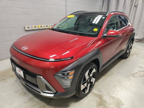 Used 2024 Hyundai Kona Limited image 19