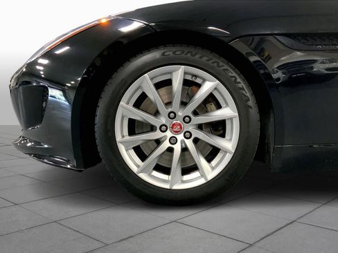 Used 2016 Jaguar F-TYPE Coupe image 10