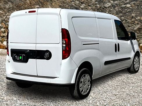 Used 2019 RAM ProMaster City Tradesman SLT image 2