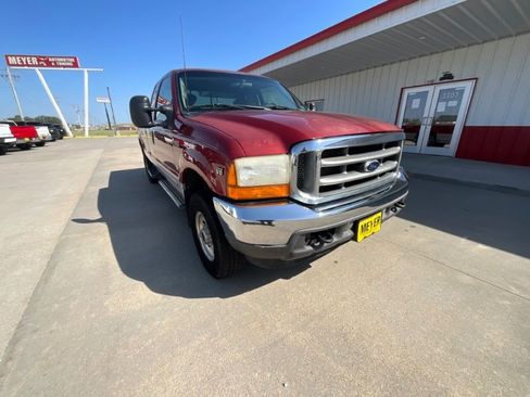 Used 2001 Ford F250 4x4 SuperCab Super Duty image 2