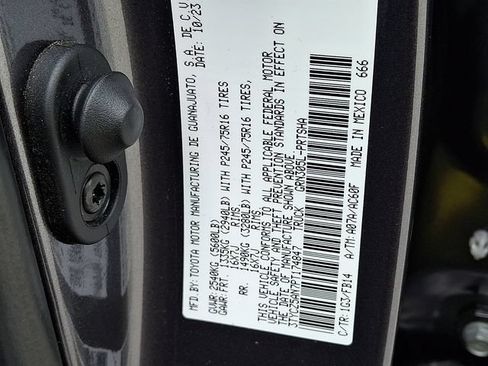 Certified 2023 Toyota Tacoma SR AWD/4WD image 26
