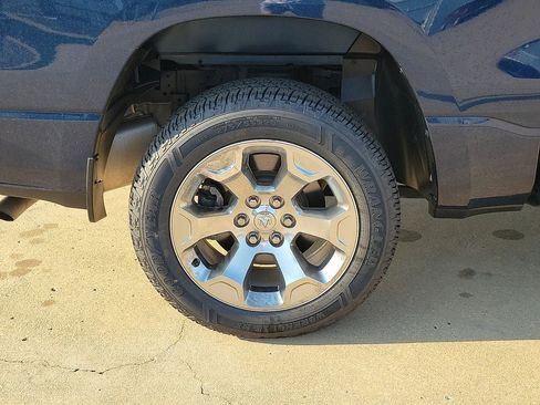 Used 2020 RAM 1500 Big Horn RWD image 7