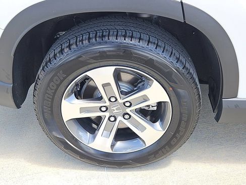 Used 2026 Honda Pilot EX-L image 10