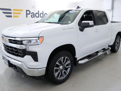 Used 2024 Chevrolet Silverado 1500 LT w/ All Star Edition Plus image 3