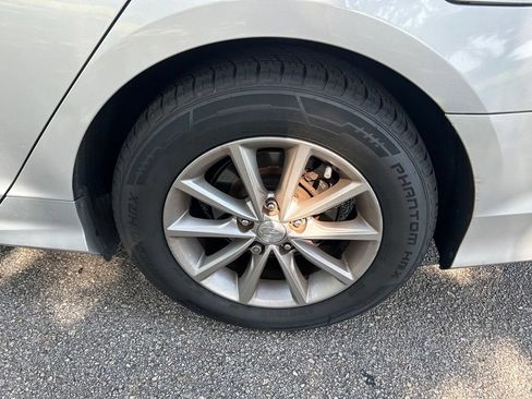 Used 2018 Hyundai Sonata SE FWD image 10