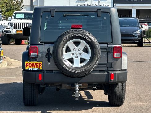 Used 2017 Jeep Wrangler Sport w/ Quick Order Package 24S AWD/4WD image 4