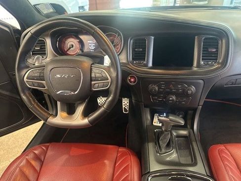 Used 2022 Dodge Charger SRT Hellcat w/ Harman/Kardon Audio Group image 15