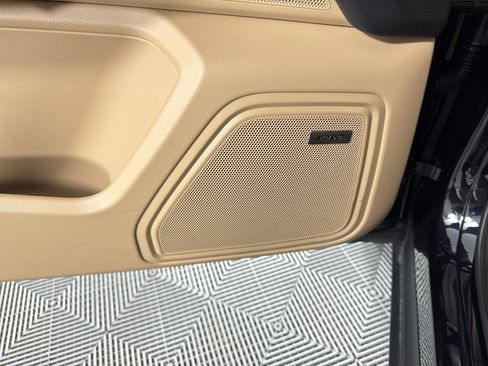 Certified 2026 Porsche Macan AWD/4WD image 22
