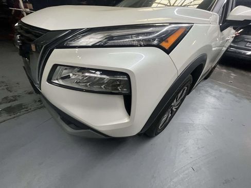 Used 2023 Nissan Rogue SV AWD/4WD image 8