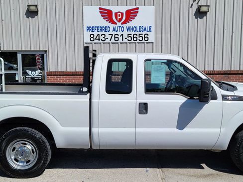 Used 2014 Ford F250 XL w/ Power Equipment Group image 4
