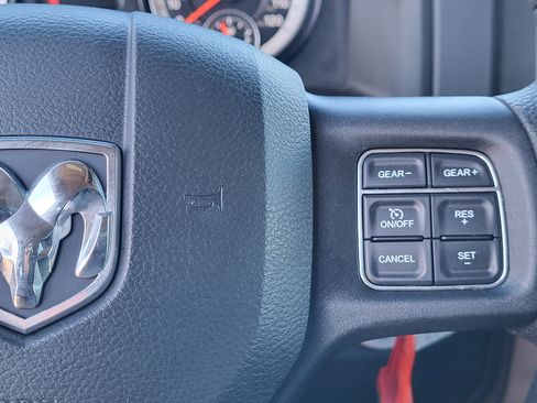 Used 2015 RAM 1500 Express image 15