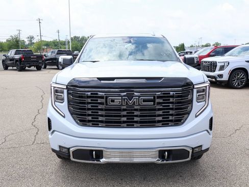 New 2026 GMC Sierra 1500 Denali Ultimate w/ LPO, Black Badging Package AWD/4WD image 32