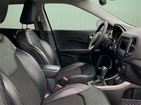 Used 2021 Jeep Compass Latitude image 36