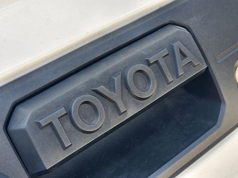 Used 2021 Toyota Tundra SR5 w/ SR5 Upgrade Package AWD/4WD image 7