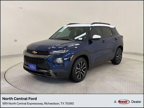 Used 2023 Chevrolet TrailBlazer ACTIV w/ Sun and Liftgate Package FWD image 1
