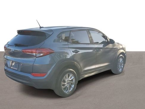 Used 2017 Hyundai Tucson SE image 4
