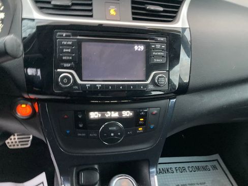 Used 2018 Nissan Sentra SR w/ SR Midnight Edition Package image 22