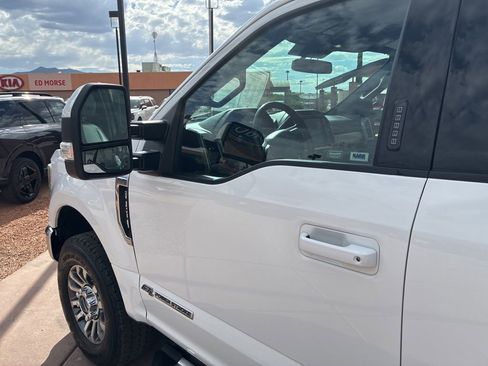 Used 2022 Ford F250 Lariat w/ Lariat Value Package AWD/4WD image 24