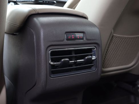 Used 2020 Lincoln Corsair FWD w/ Premium Package image 23