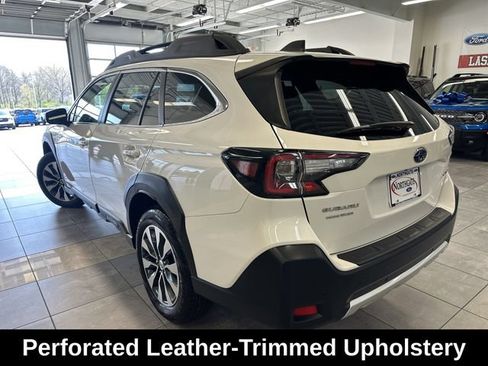 Used 2025 Subaru Outback Limited AWD/4WD image 15