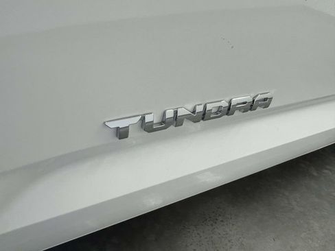 Used 2026 Toyota Tundra SR5 w/ SR5 Convenience Package AWD/4WD image 9