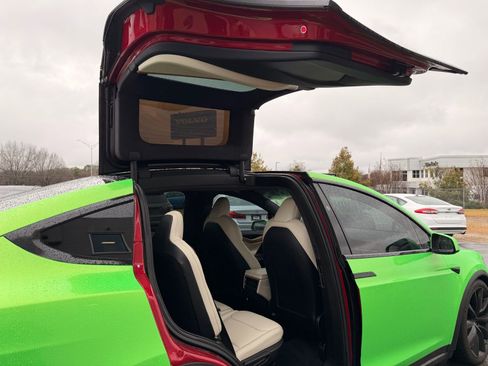 Used 2020 Tesla Model X Performance image 23