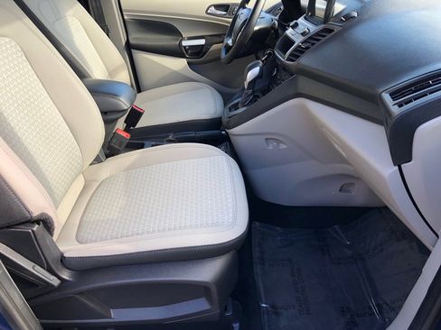 Used 2020 Ford Transit Connect XLT image 25