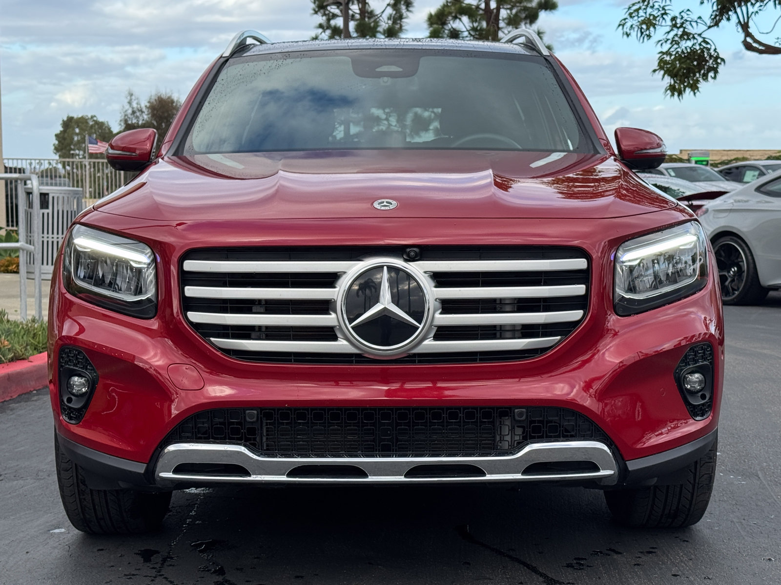Used 2026 Mercedes-Benz GLB 250 image 3