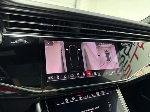 Used 2019 Audi Q8 Prestige w/ Adaptive Chassis Package image 36
