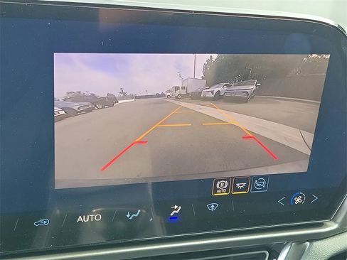 New 2026 Chevrolet Equinox EV LT image 9