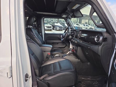 Used 2022 Jeep Wrangler Unlimited Rubicon image 18