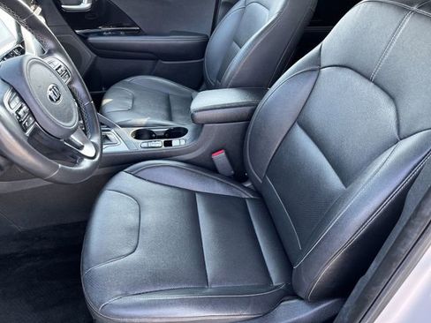 Used 2020 Kia Niro EX Premium FWD image 14
