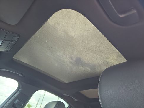 Used 2018 Mercedes-Benz C 300 4MATIC Sedan image 16