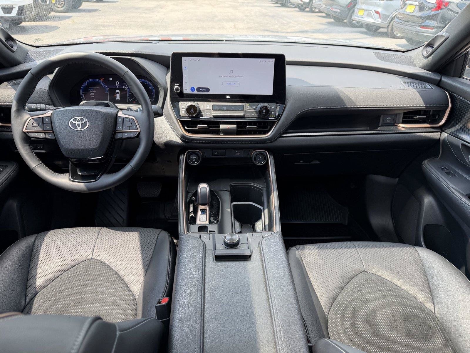 Used 2026 Toyota Grand Highlander AWD Hybrid image 21
