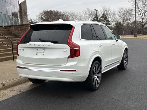 Used 2024 Volvo XC90 T8 Ultimate w/ Lounge Package image 2
