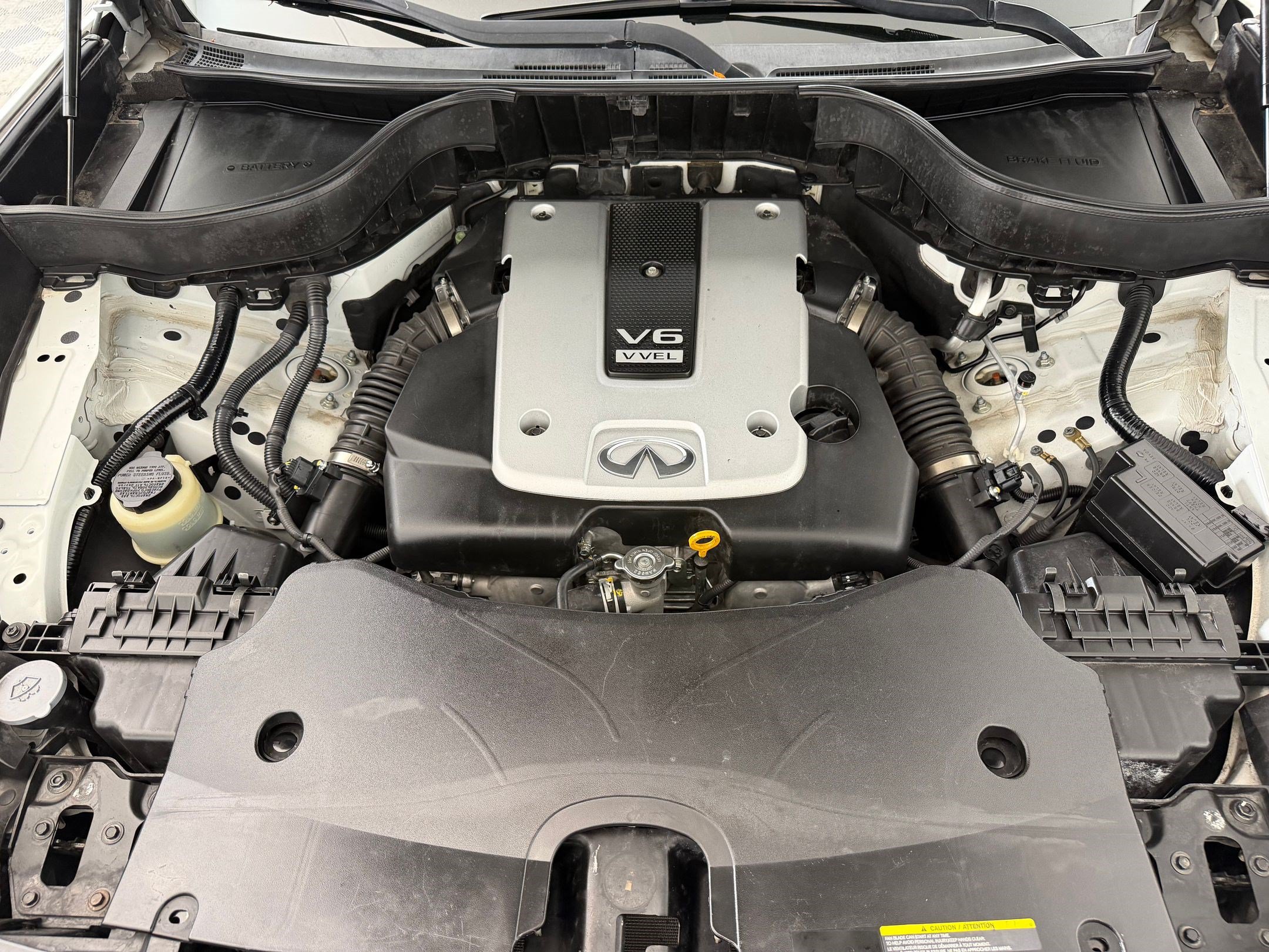 Used 2016 INFINITI QX70 AWD w/ Premium Package image 32