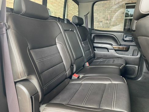 Used 2015 GMC Sierra 2500 Denali w/ Duramax Plus Package AWD/4WD image 19