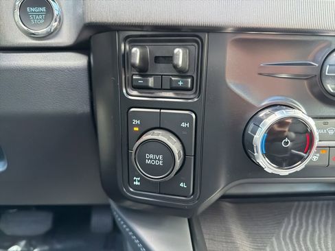 New 2025 Ford F250 Platinum image 33