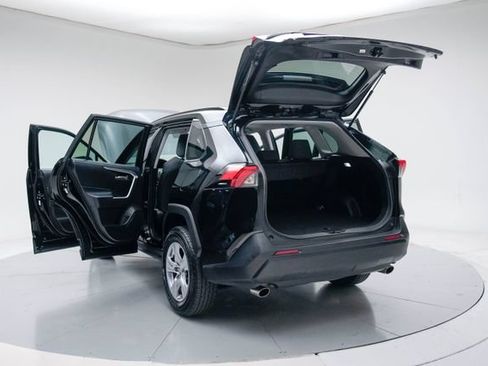 Used 2025 Toyota RAV4 XLE AWD/4WD image 20