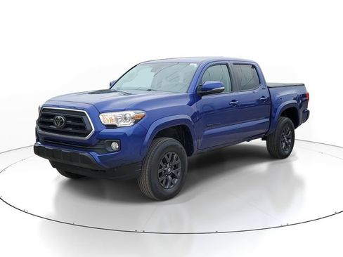 Used 2023 Toyota Tacoma SR5 w/ Technology Package AWD/4WD image 2