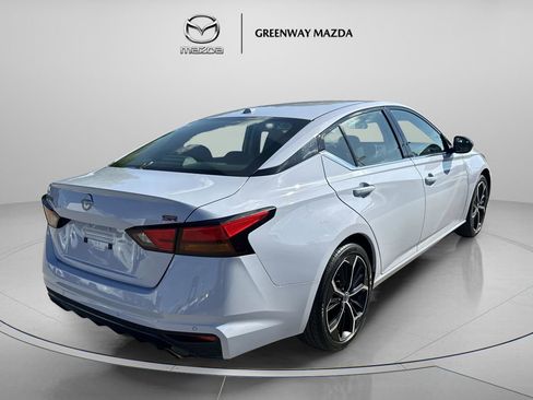 Used 2025 Nissan Altima 2.5 SR image 7