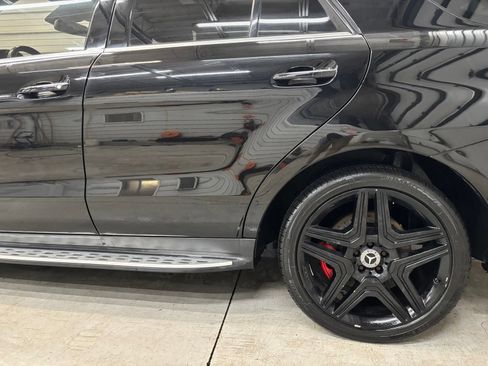 Used 2015 Mercedes-Benz ML 63 AMG 4MATIC image 8