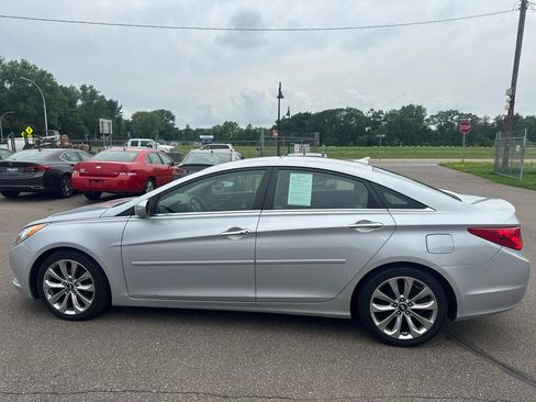 Used 2011 Hyundai Sonata SE FWD image 8