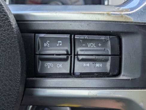 Used 2010 Ford Mustang Convertible RWD image 23
