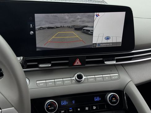 Used 2023 Hyundai Elantra SEL w/ Convenience Package FWD image 17