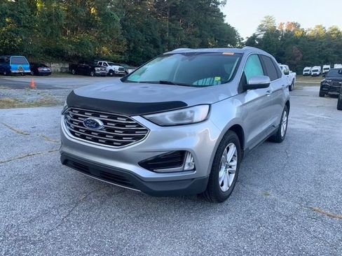 Used 2020 Ford Edge SEL w/ Convenience Package FWD image 4