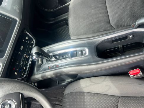 Used 2022 Honda HR-V EX image 15