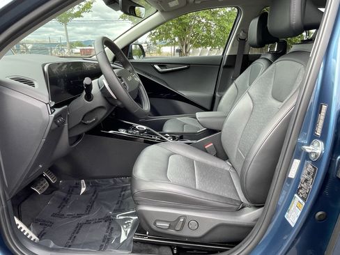 Used 2023 Kia Niro Wave FWD image 11
