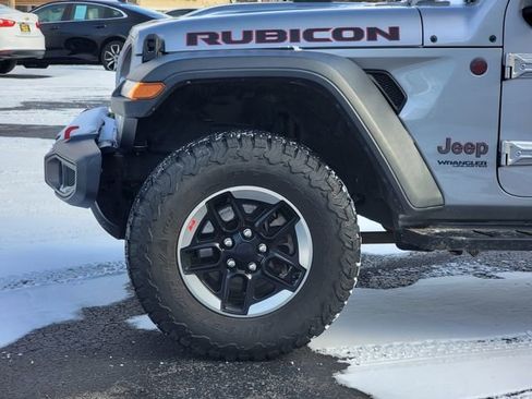 Used 2018 Jeep Wrangler Unlimited Rubicon w/ Cold Weather Group image 13
