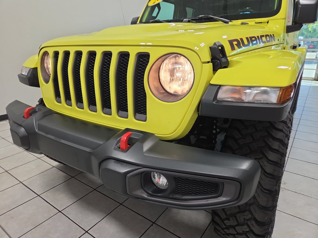 Used 2023 Jeep Wrangler Unlimited Rubicon w/ Cold Weather Group AWD/4WD image 18